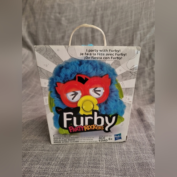 Furby Party Rockers Twittby Electronic Interactive Plush 2012 Hasbro in Box - Picture 2 of 10